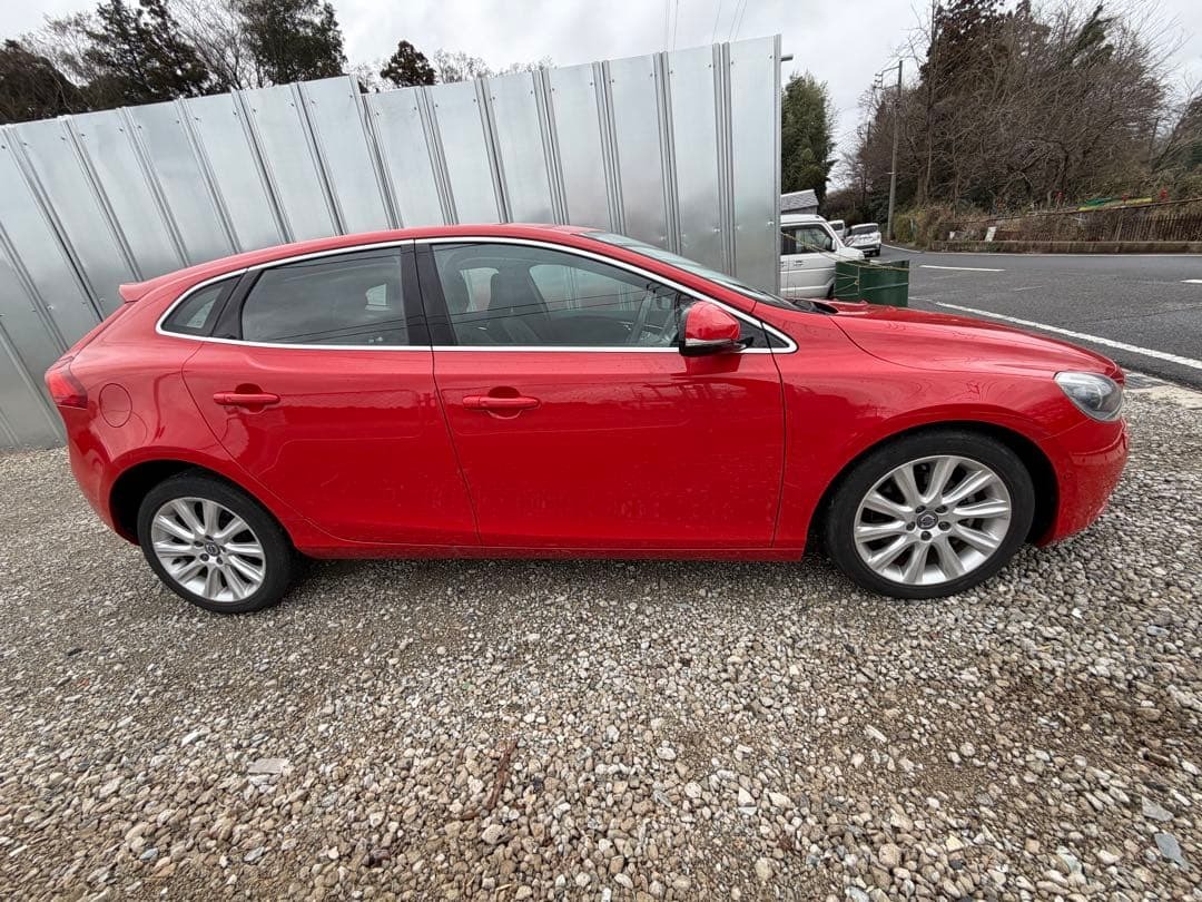 Volvo V40 T4SE平27年31,500km 車検R8/9 乗って帰れる